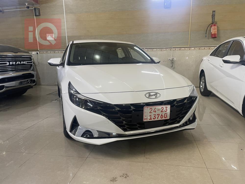هیوندای ئەلەنترا